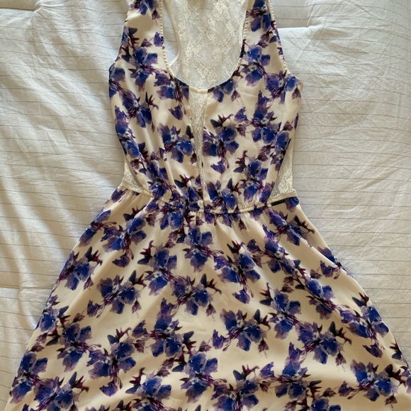 Guess dress - Picture 2 of 6